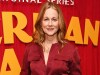 Laura Linney admite haber protagonizado ‘una de las grandes películas malas de nuestro tiempo’: ‘Es una delicia’