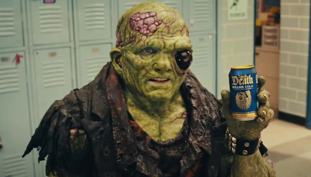 Tóxico Avenger de Peter Dinklage es el nuevo portavoz de Liquid Death, y el comercial es absolutamente hilarante y NSFW Tóxico Avenger de Peter Dinklage es el nuevo portavoz de Liquid Death, y el comercial es absolutamente hilarante y NSFW