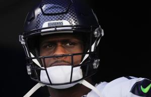 Agencia libre de la NFL, actualizaciones de temporada baja: Raiders Deal para Seahawks QB Geno Smith