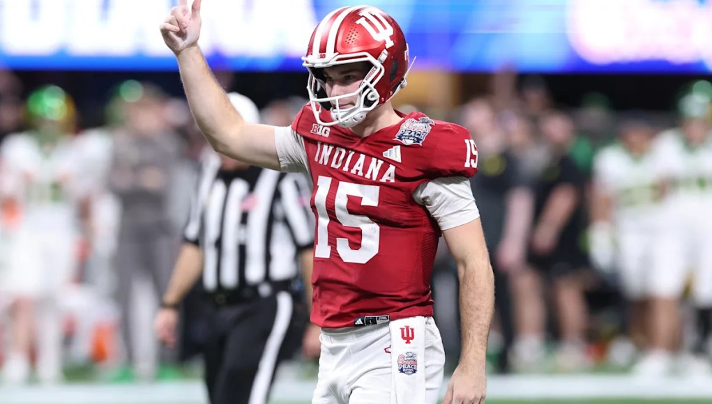 Después de la brutal paliza de Indiana en semifinales sobre Oregón, ¿podrá Miami detener este tren de carga? Después de la brutal paliza de Indiana en semifinales sobre Oregón, ¿podrá Miami detener este tren de carga?