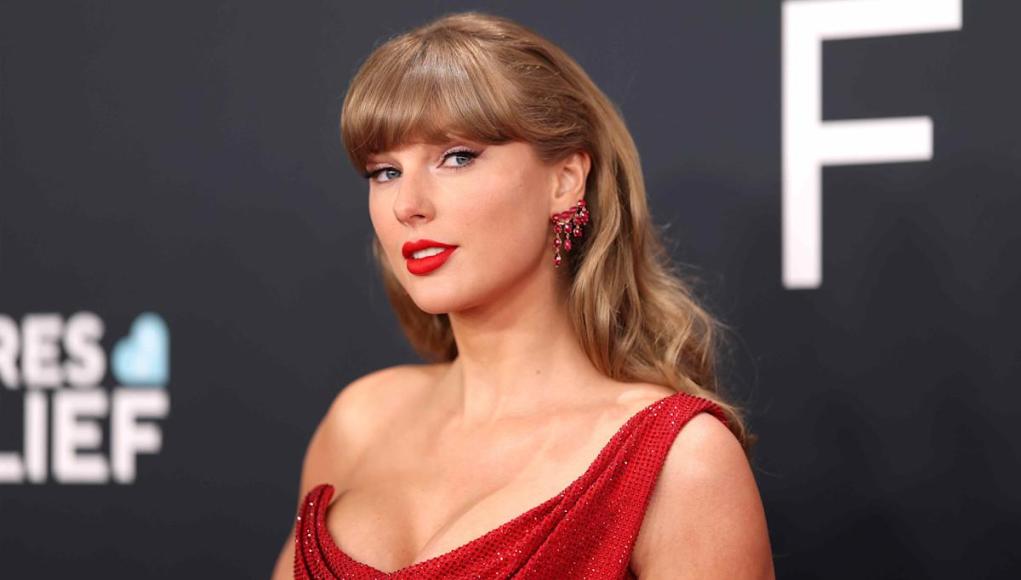 Taylor Swift invita a esta actriz a su próxima boda, a pesar de los rumores de una pelea Taylor Swift invita a esta actriz a su próxima boda, a pesar de los rumores de una pelea