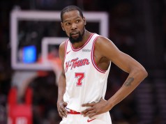 Kevin Durant fuera del Juego 4 Lakers-Rockets por hematoma en el hueso; Austin Reaves también descartó