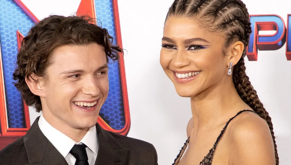 Tom Holland hace una rara aparición pública con el día de Zendaya después de una lesión en el set Tom Holland hace una rara aparición pública con el día de Zendaya después de una lesión en el set