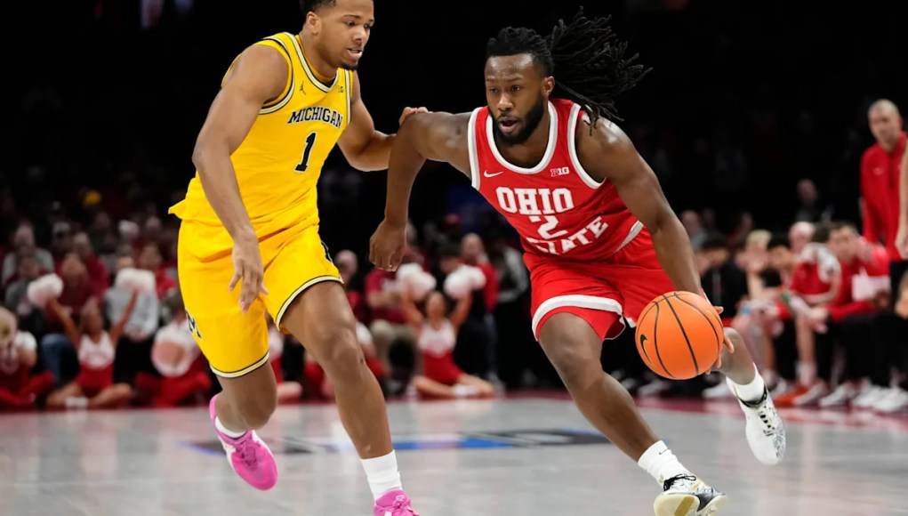 El guardia estatal de Ohio, Bruce Thornton, recibe el honor del premio Naismith El guardia estatal de Ohio, Bruce Thornton, recibe el honor del premio Naismith