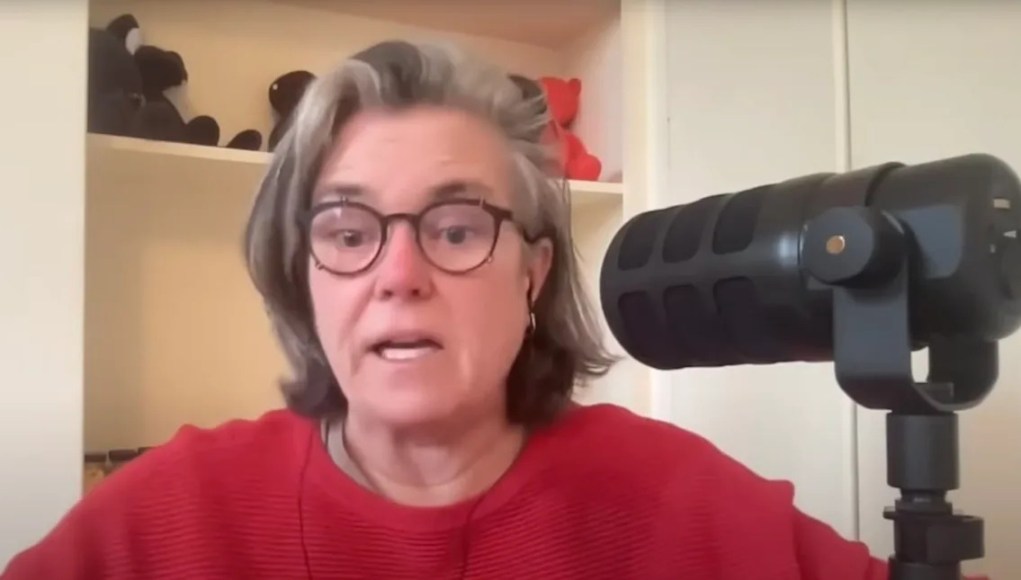 La ‘fijación’ de Rosie O’Donnell con Trump hizo que su terapeuta la desafiara a pasar dos días sin publicar nada sobre él; ella lo hizo unas pocas horas La ‘fijación’ de Rosie O’Donnell con Trump hizo que su terapeuta la desafiara a pasar dos días sin publicar nada sobre él; ella lo hizo unas pocas horas