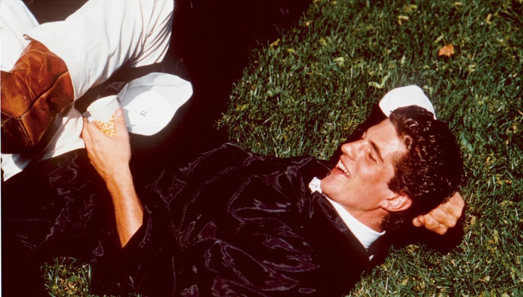 Cómo ver ‘American Prince: JFK Jr.’ En línea Cómo ver ‘American Prince: JFK Jr.’ En línea