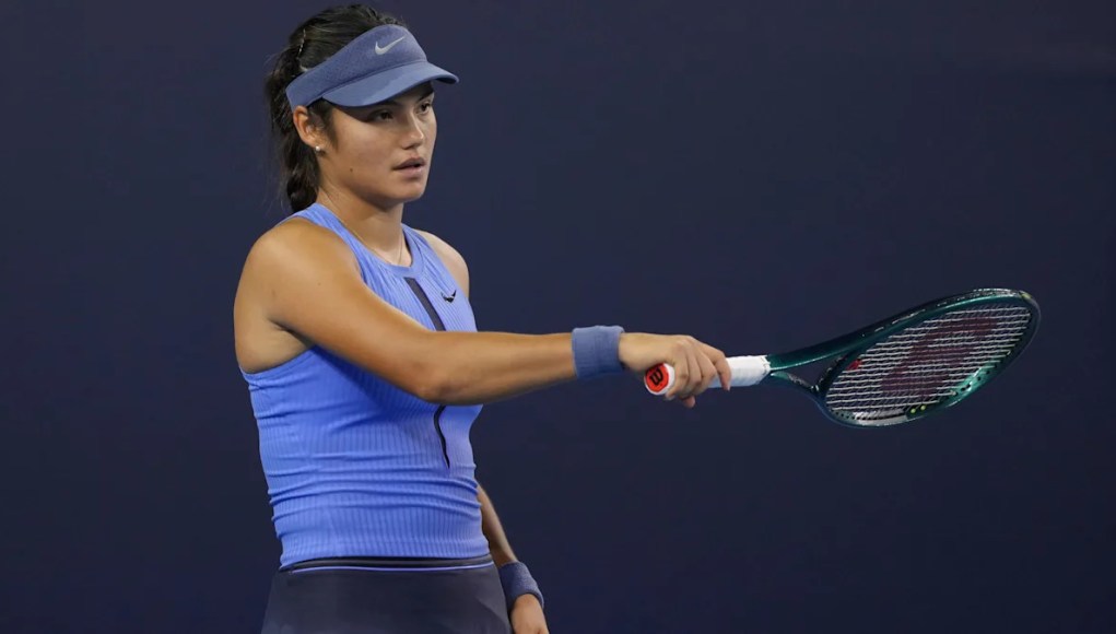 Emma Raducanu se retira enfermo en el choque de primera ronda de la primera ronda de Wuhan con Ann Li Emma Raducanu se retira enfermo en el choque de primera ronda de la primera ronda de Wuhan con Ann Li