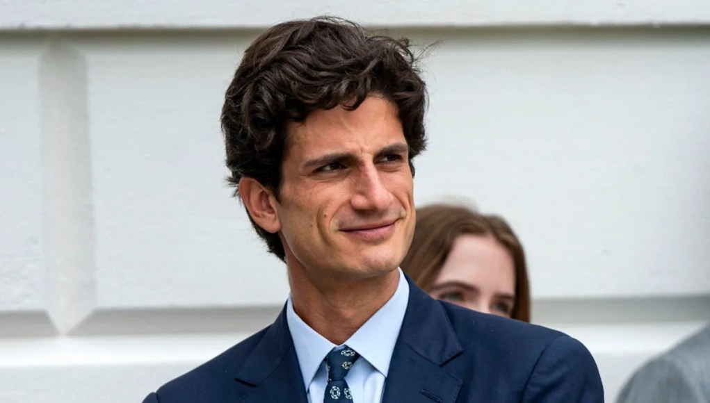 El nieto de JFK, Jack Schlossberg, dice ‘ya no hay’ Kennedy ‘Family’: «No el padrino» El nieto de JFK, Jack Schlossberg, dice ‘ya no hay’ Kennedy ‘Family’: «No el padrino»