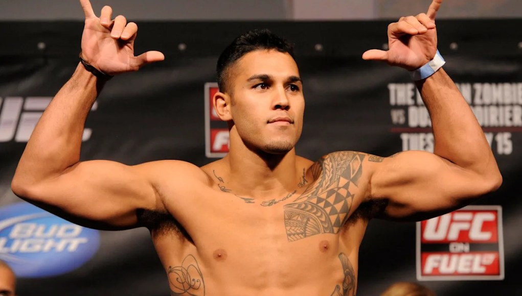 Brad Tavares, veterano de UFC desde 2010, le da la toma de la era más dura de peso mediano Brad Tavares, veterano de UFC desde 2010, le da la toma de la era más dura de peso mediano