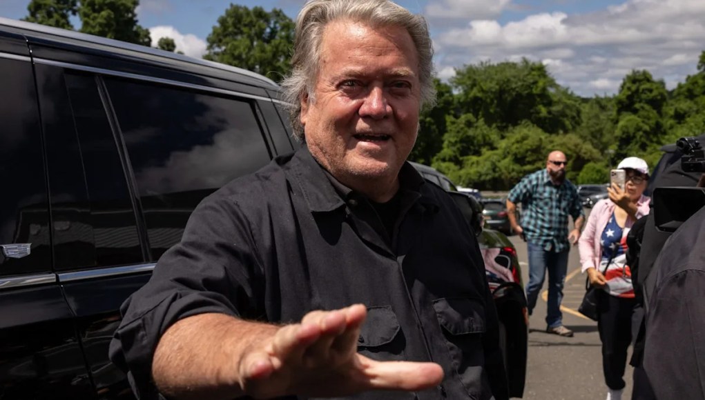 Steve Bannon sobre su estancia en prisión: ‘Gangbangers’ y ‘Blood Everywhere’ Steve Bannon sobre su estancia en prisión: ‘Gangbangers’ y ‘Blood Everywhere’