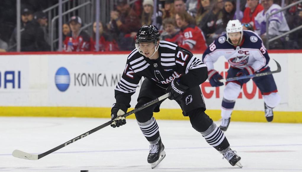 Preguntas y respuestas de los demonios: 5 preguntas aleatorias con Cody Glass Preguntas y respuestas de los demonios: 5 preguntas aleatorias con Cody Glass