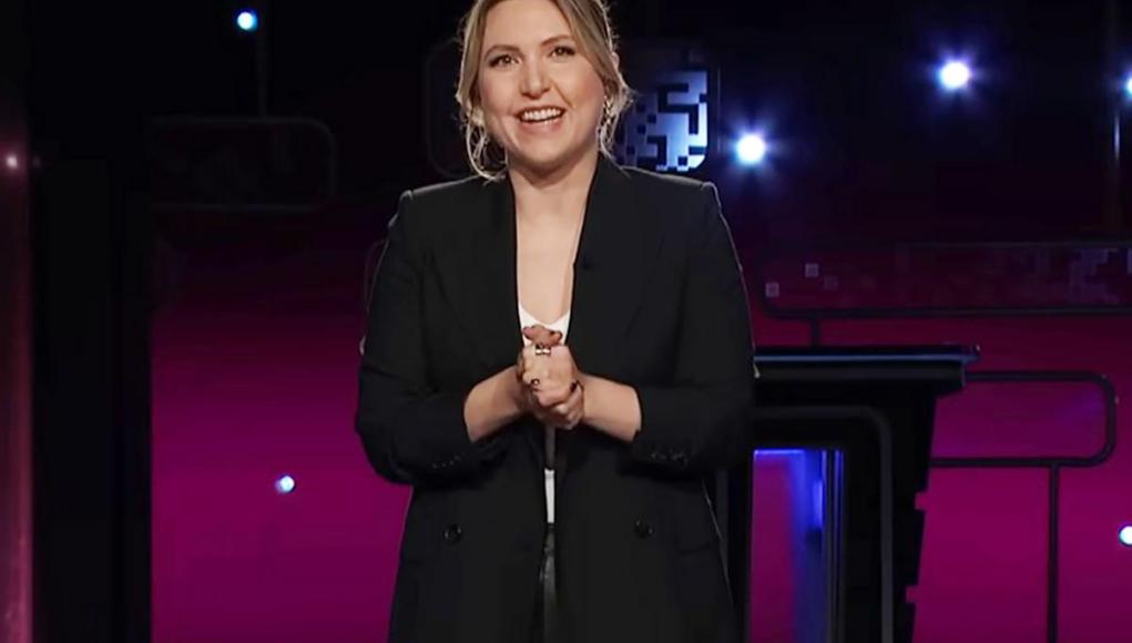 Taylor Tomlinson se despide de «After Midnight» en el emocional monólogo final Taylor Tomlinson se despide de «After Midnight» en el emocional monólogo final