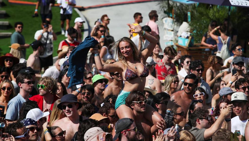 Goldenvoice Surf Club para regresar durante Coachella con Sammy Virji, mostaza y más Goldenvoice Surf Club para regresar durante Coachella con Sammy Virji, mostaza y más