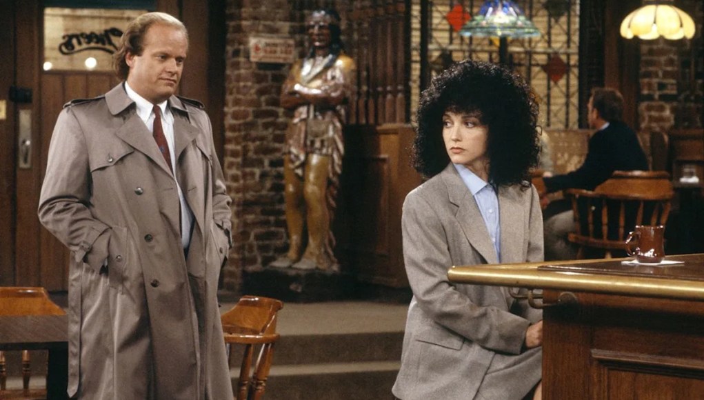 Kelsey Grammer recuerda el episodio final de “Cheers” y “” su relación con sus compañeros de reparto que ‘no ha cambiado mucho’ (exclusivo) Kelsey Grammer recuerda el episodio final de “Cheers” y “” su relación con sus compañeros de reparto que ‘no ha cambiado mucho’ (exclusivo)