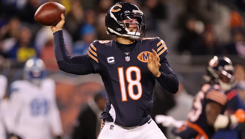 Caleb Williams rompe el récord de pases de los Bears en una sola temporada Caleb Williams rompe el récord de pases de los Bears en una sola temporada