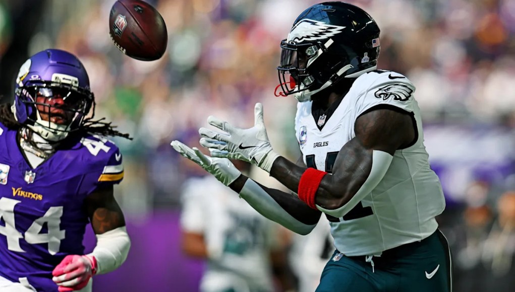 Insider cree que los Eagles solo tienen una opción para deshacerse de AJ Brown Insider cree que los Eagles solo tienen una opción para deshacerse de AJ Brown