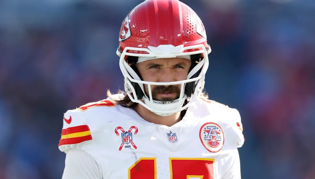 La monótona agenda navideña de la NFL empeoró con el informe de que los Chiefs pueden quedarse con QB de tercera fila contra los Broncos La monótona agenda navideña de la NFL empeoró con el informe de que los Chiefs pueden quedarse con QB de tercera fila contra los Broncos