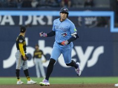 Springer y Heineman Homer, los Azulejos ganan
