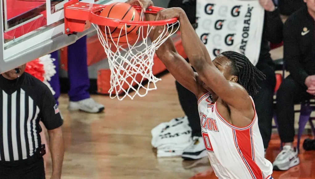 Clemson espera poner fin a racha de derrotas ante Cardinals Clemson espera poner fin a racha de derrotas ante Cardinals