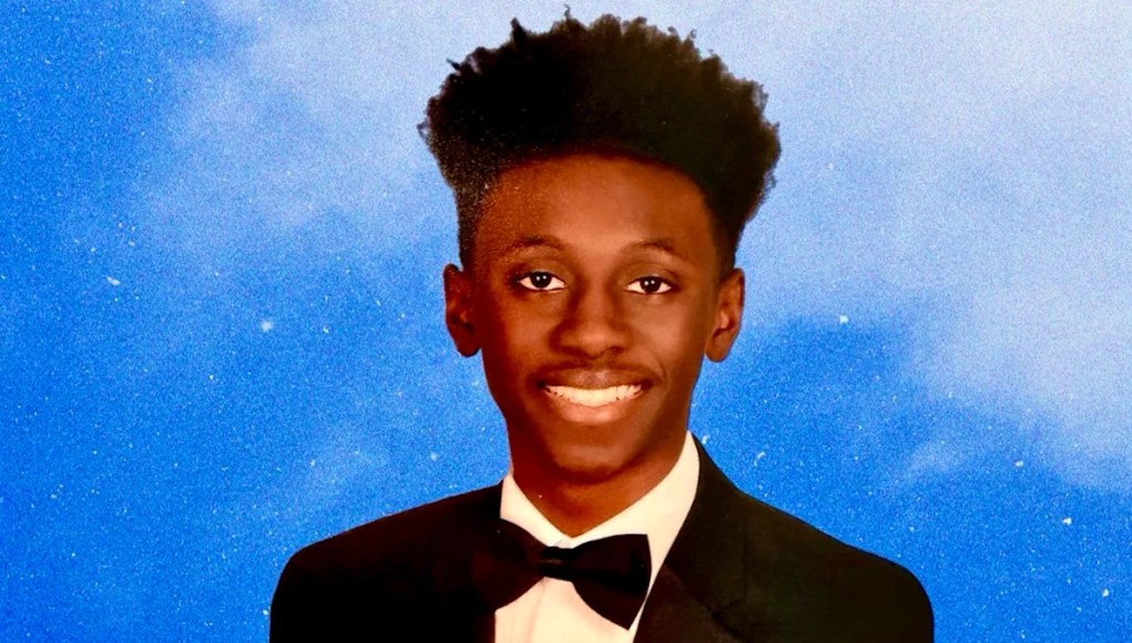 Estudiante de secundaria que sobrevivió al tiroteo en Parkland en 2018 se suicida después de años de batalla por su salud mental Estudiante de secundaria que sobrevivió al tiroteo en Parkland en 2018 se suicida después de años de batalla por su salud mental