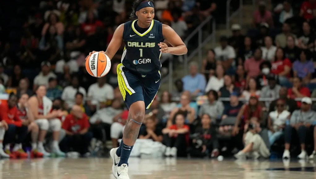 ACES adquiere a Nalyssa Smith de Wings a cambio de 2027 Pelección de primera ronda ACES adquiere a Nalyssa Smith de Wings a cambio de 2027 Pelección de primera ronda