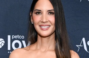 Olivia Munn revela un momento vulnerable antes del procedimiento médico «tan aterrador»