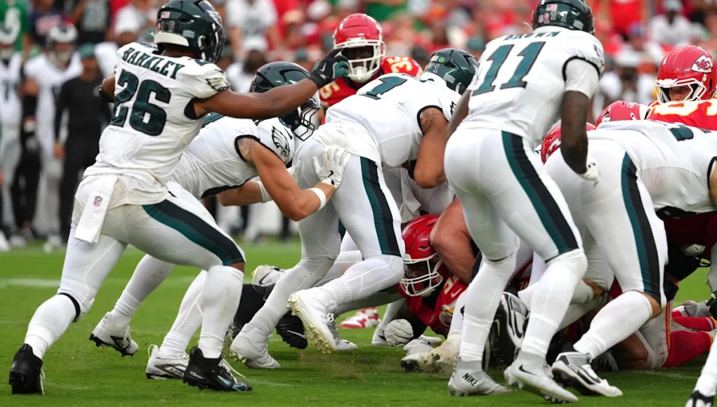 NFL dice que las águilas deberían haber sido marcadas para la conversión de empuje de tush del cuarto trimestre en victoria sobre los jefes: informe NFL dice que las águilas deberían haber sido marcadas para la conversión de empuje de tush del cuarto trimestre en victoria sobre los jefes: informe