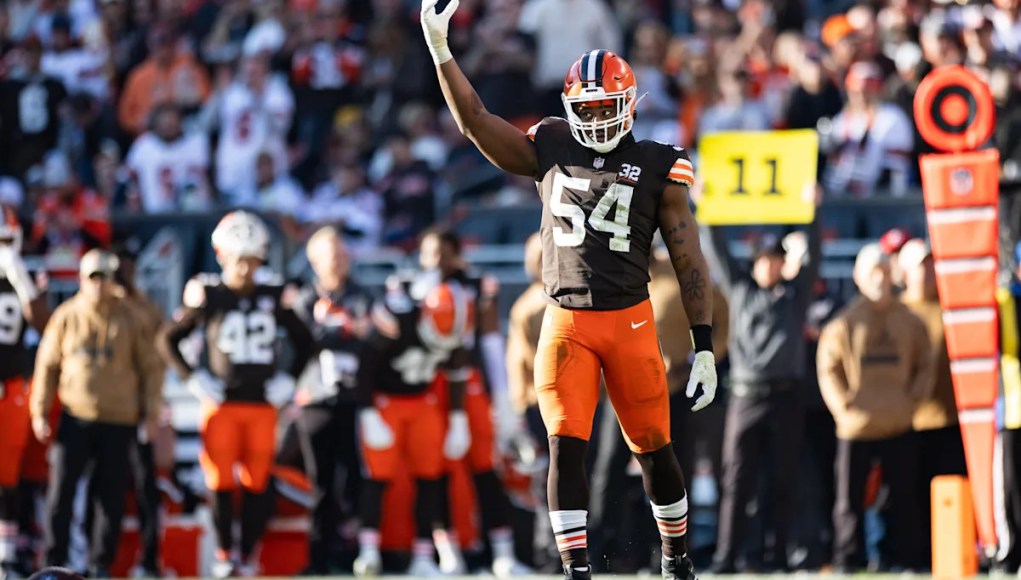 Browns cortó a Ogbo Okoronkwo, firme Andre Szmyt en el movimiento de la lista del jueves Browns cortó a Ogbo Okoronkwo, firme Andre Szmyt en el movimiento de la lista del jueves