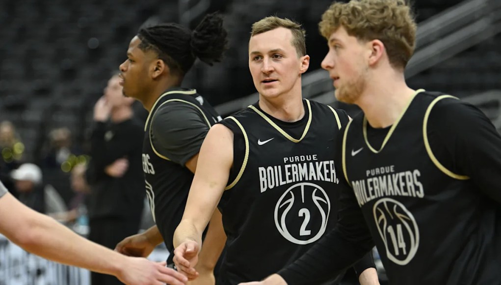 Purdue Basketball: Cómo ver el #2 Purdue (27-8) contra el #15 Queens (21-13) y la discusión de los fanáticos Purdue Basketball: Cómo ver el #2 Purdue (27-8) contra el #15 Queens (21-13) y la discusión de los fanáticos