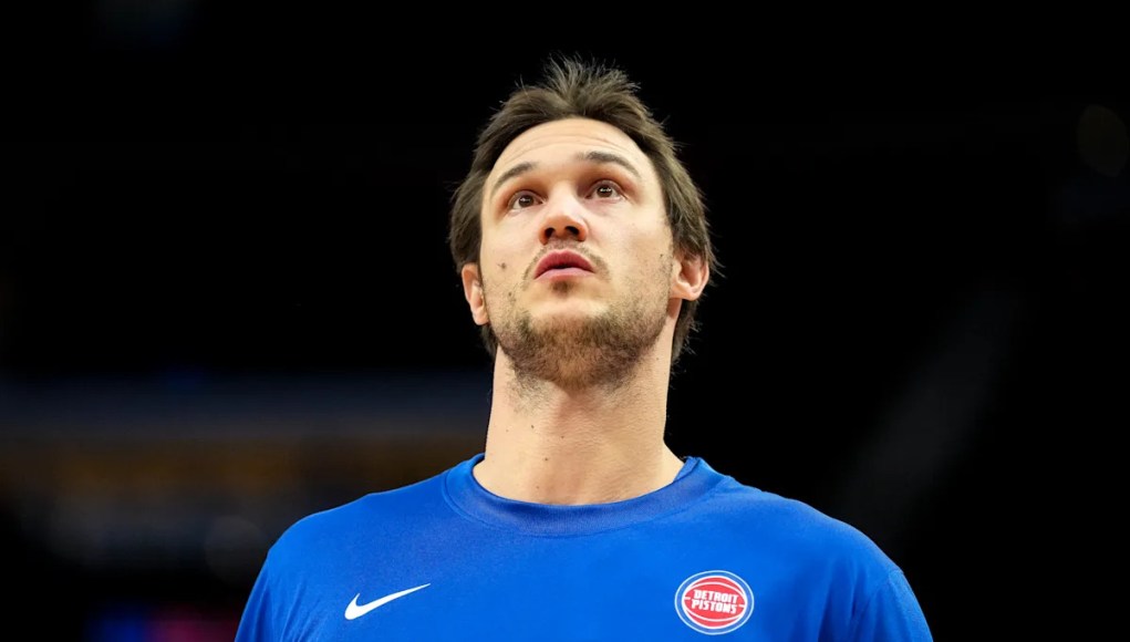 Esposa embarazada del ex primer ronda de Knicks, Danilo Gallinari, habla por primera vez desde que sobrevivió a la mordedura de tiburón Esposa embarazada del ex primer ronda de Knicks, Danilo Gallinari, habla por primera vez desde que sobrevivió a la mordedura de tiburón