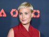 Brie Larson luce tan diferente cuando abandona su corte rubio por su cabello más largo y oscuro en años