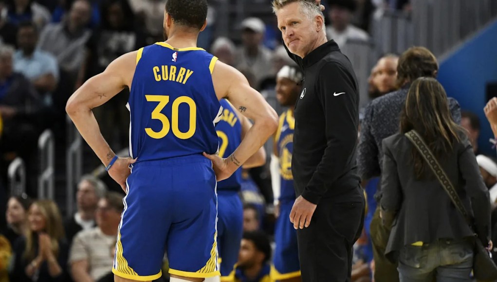 Steve Kerr resta importancia a las posibilidades de los Warriors de alcanzar el sexto puesto en el Oeste Steve Kerr resta importancia a las posibilidades de los Warriors de alcanzar el sexto puesto en el Oeste