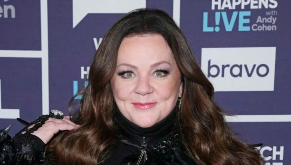 Melissa McCarthy llama la atención con un vestido brillante para una ‘cita nocturna informal’ Melissa McCarthy llama la atención con un vestido brillante para una ‘cita nocturna informal’