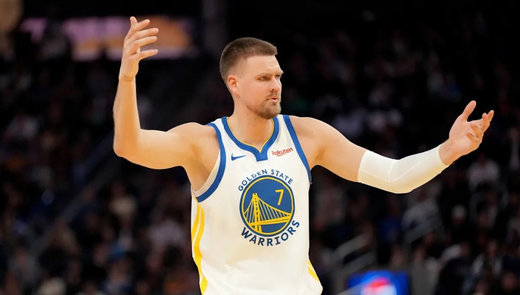 Rumores: los Warriors volverán a contratar a Kristaps Porzingis e intentarán hacer un movimiento audaz esta temporada baja Rumores: los Warriors volverán a contratar a Kristaps Porzingis e intentarán hacer un movimiento audaz esta temporada baja