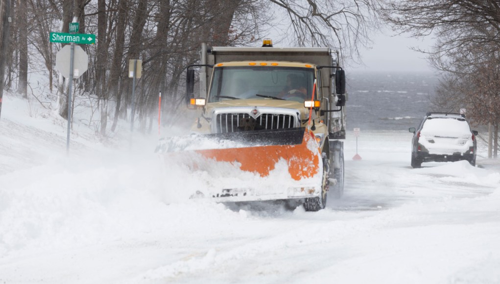Advertencias de fuertes nevadas a medida que se acercan vientos de 80 mph y más de 12 pulgadas: viajes de Pascua ‘peligrosos’ Advertencias de fuertes nevadas a medida que se acercan vientos de 80 mph y más de 12 pulgadas: viajes de Pascua ‘peligrosos’