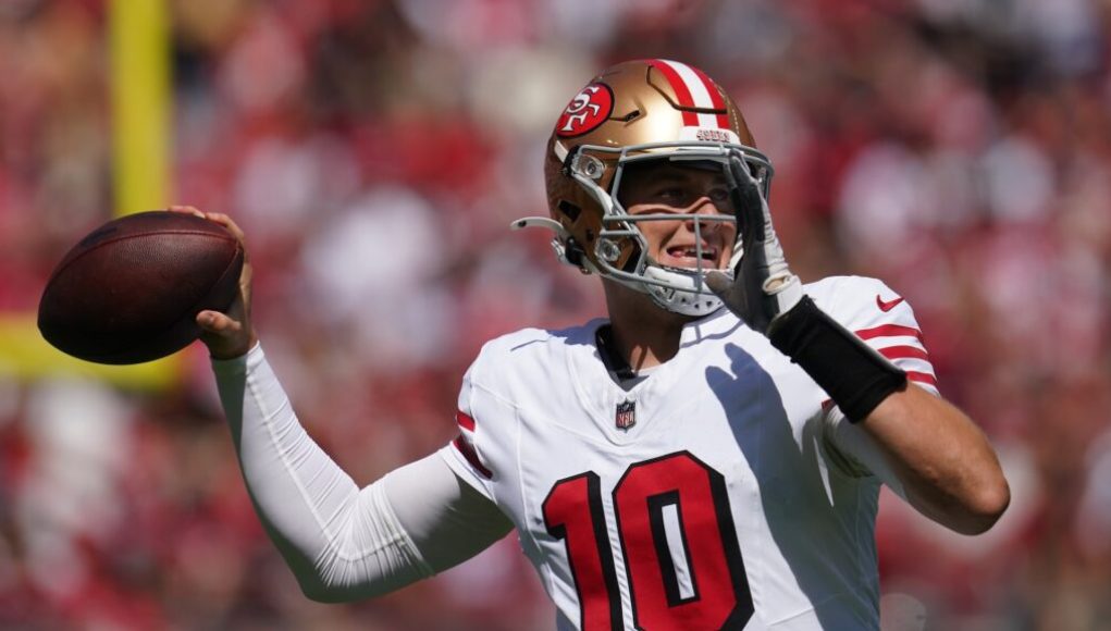 Un escritor de la NFL nombra al rival de los Patriots como posible lugar de aterrizaje para Mac Jones Un escritor de la NFL nombra al rival de los Patriots como posible lugar de aterrizaje para Mac Jones