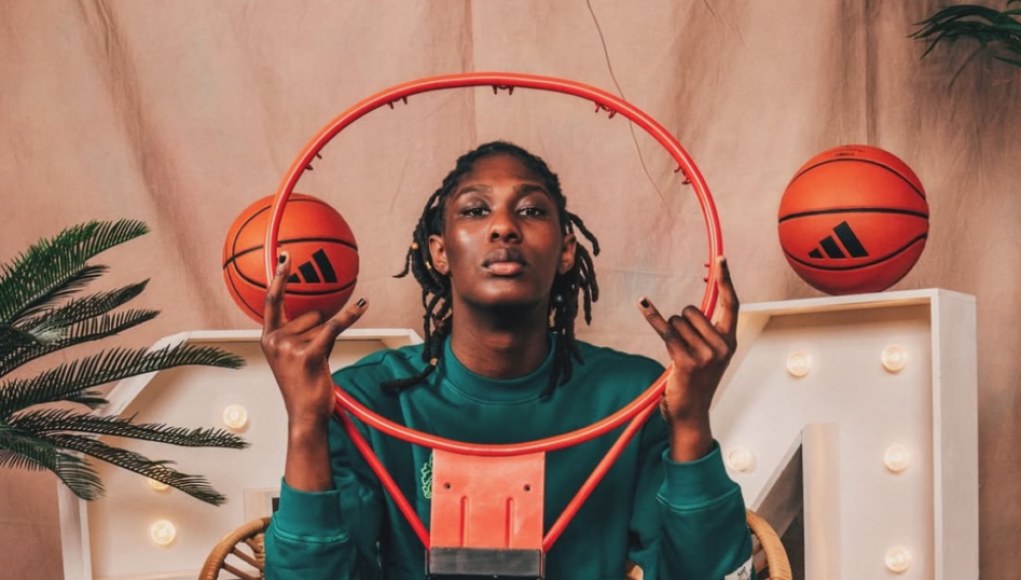 La recluta Top 5 Oliviyah Edwards solicita la liberación de firmar con Tennessee La recluta Top 5 Oliviyah Edwards solicita la liberación de firmar con Tennessee