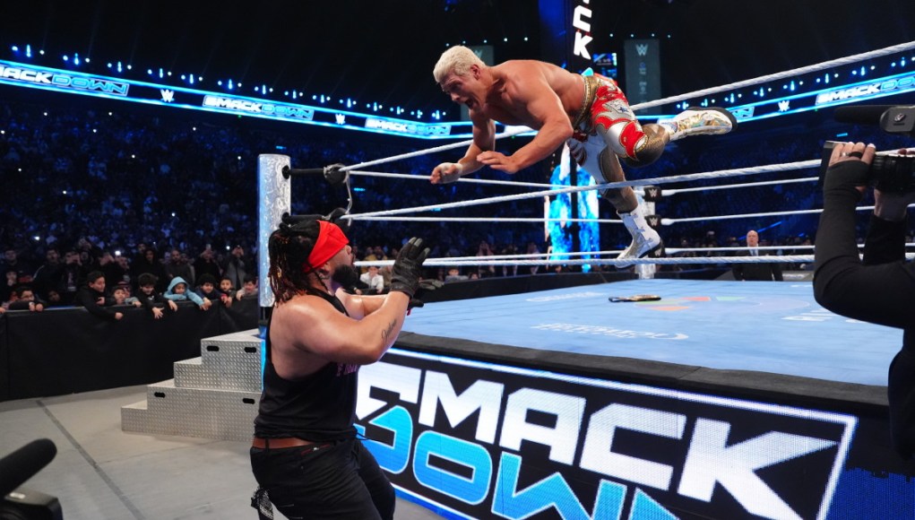 Cody Rhodes lucha contra Jacob Fatu en Loaded WWE SmackDown Tonight de Syfy Cody Rhodes lucha contra Jacob Fatu en Loaded WWE SmackDown Tonight de Syfy