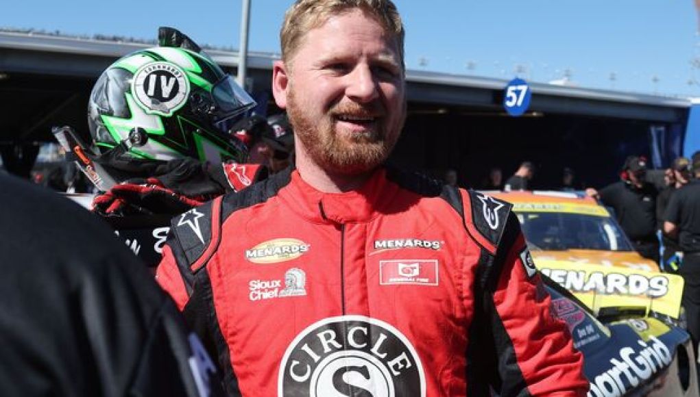 El nieto de Dale Earnhardt está listo para debutar en Talladega después de un gran resultado en Daytona El nieto de Dale Earnhardt está listo para debutar en Talladega después de un gran resultado en Daytona