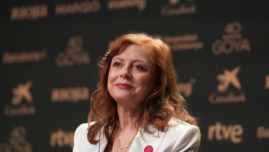 Susan Sarandon dice que los papeles en Hollywood se agotaron después de que ella “habló sobre Gaza” y elogia al gobierno español por su “claridad moral” Susan Sarandon dice que los papeles en Hollywood se agotaron después de que ella “habló sobre Gaza” y elogia al gobierno español por su “claridad moral”