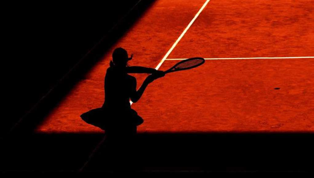 Las estrellas de la WTA sorprenden al saltarse el apretón de manos posterior al partido en Roma Las estrellas de la WTA sorprenden al saltarse el apretón de manos posterior al partido en Roma