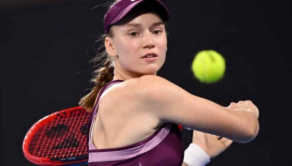 Elena Rybakina pasó por el desalentador camino de Dubai con Coco Gauff Elena Rybakina pasó por el desalentador camino de Dubai con Coco Gauff