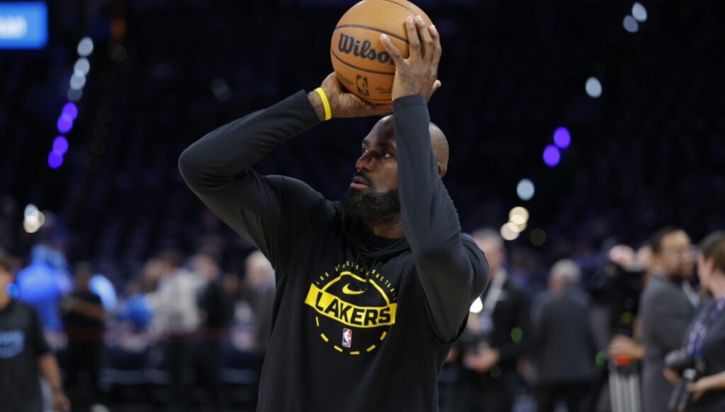 LeBron James alcanza un hito poco común en los playoffs en la serie Lakers vs.Thunder LeBron James alcanza un hito poco común en los playoffs en la serie Lakers vs.Thunder
