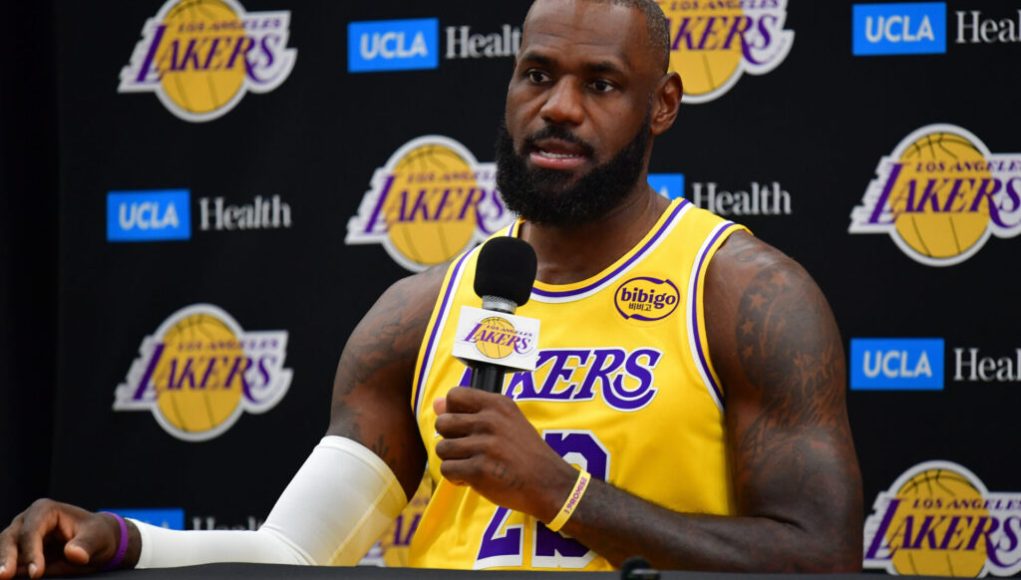 Caitlin Clark revela cómo LeBron James la ha asesorado a lo largo de su carrera Caitlin Clark revela cómo LeBron James la ha asesorado a lo largo de su carrera