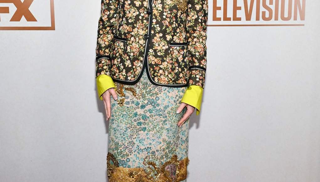 Grace Gummer vistió Dries van Noten en el brindis por televisión de la temporada Emmy de The Walt Disney Company Grace Gummer vistió Dries van Noten en el brindis por televisión de la temporada Emmy de The Walt Disney Company