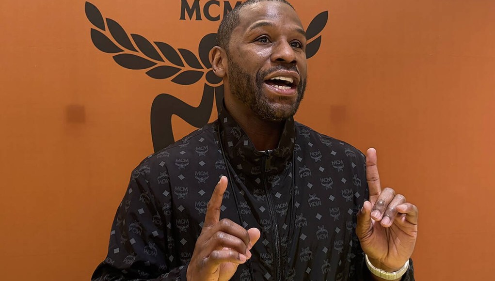 Informe: Floyd Mayweather aceptó un ‘pago por adelantado en efectivo’ antes de la revancha con Manny Pacquiao, potencialmente ‘violó múltiples contratos’ para la ‘exhibición’ de Netflix Informe: Floyd Mayweather aceptó un ‘pago por adelantado en efectivo’ antes de la revancha con Manny Pacquiao, potencialmente ‘violó múltiples contratos’ para la ‘exhibición’ de Netflix