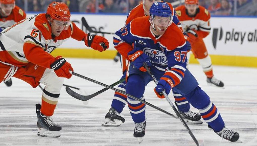 ¿Qué sigue para Connor McDavid? Cómo la derrota en primera ronda ante los Ducks afecta el futuro de la estrella con los Oilers ¿Qué sigue para Connor McDavid? Cómo la derrota en primera ronda ante los Ducks afecta el futuro de la estrella con los Oilers