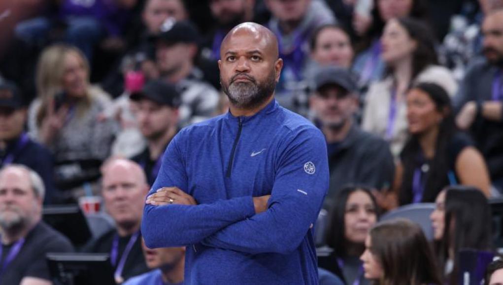 Los Pistons toman una gran decisión sobre el contrato de JB Bickerstaff antes de la serie de los Cavaliers Los Pistons toman una gran decisión sobre el contrato de JB Bickerstaff antes de la serie de los Cavaliers