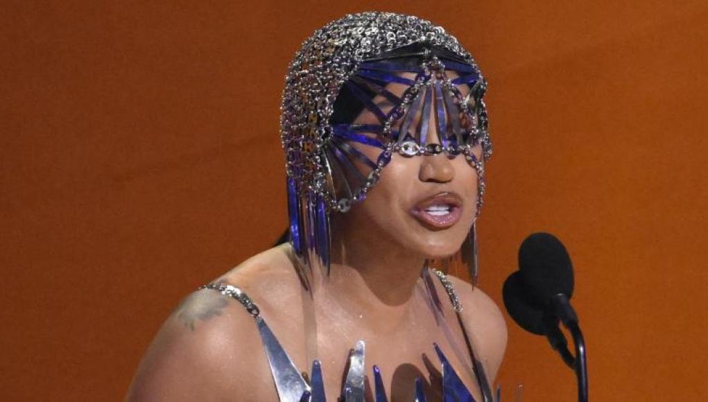 Cardi B supuestamente ‘choca’ con sus compañeros WAG de los Patriots antes del Super Bowl LX Cardi B supuestamente ‘choca’ con sus compañeros WAG de los Patriots antes del Super Bowl LX