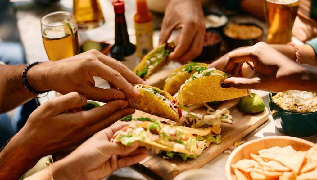 La cadena mexicana rival de Chipotle cierra todos los restaurantes en EE.UU. La cadena mexicana rival de Chipotle cierra todos los restaurantes en EE.UU.